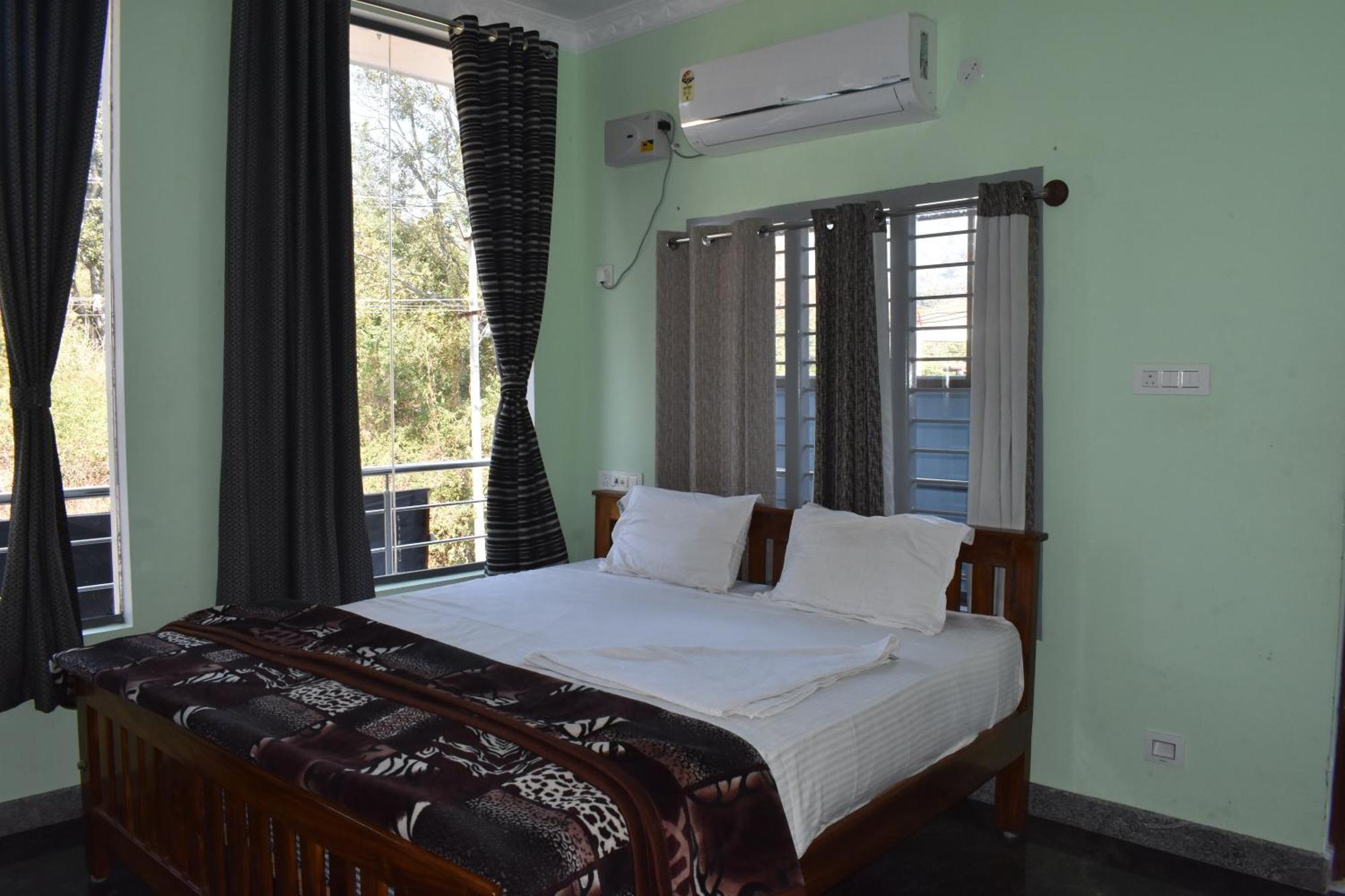 Yelagiri Goldhill Resort Exterior photo
