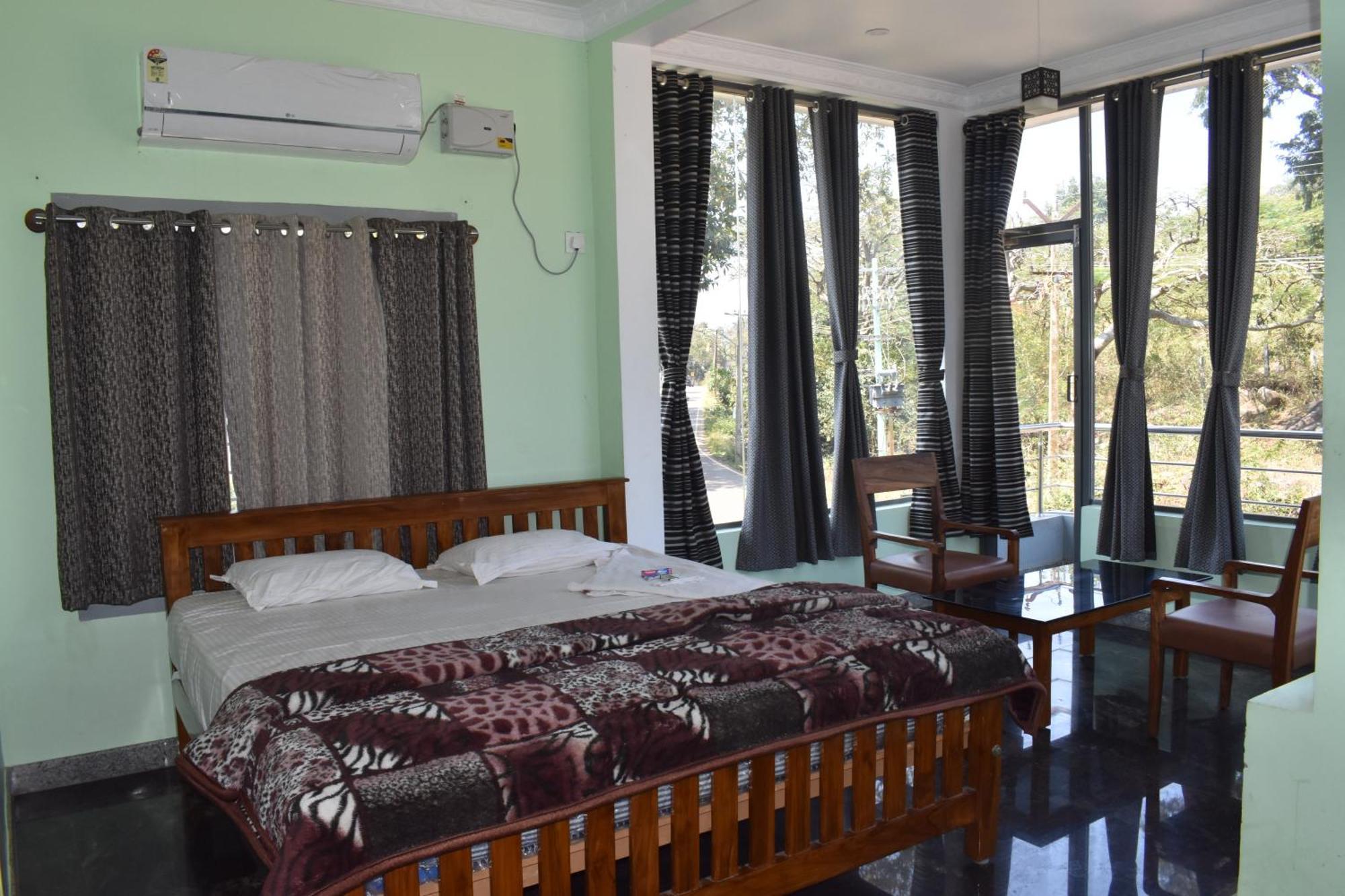 Yelagiri Goldhill Resort Exterior photo